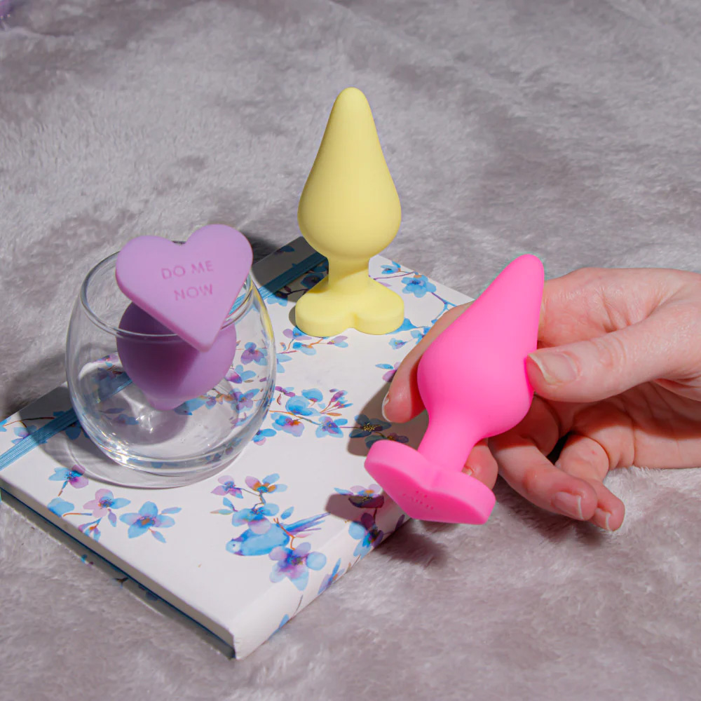 Ltd - 10% Play With Me by Blush Naughty Candy Heart Anal Plug