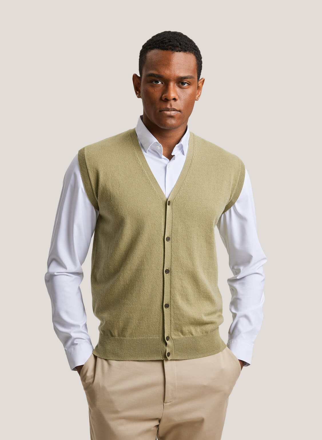 The best vest. Featuring a button-up v-neck front and regular fit, this vest layers well on top of a crisp business shirt.  – Normal Fit – 90% Wool 10% Cashmere