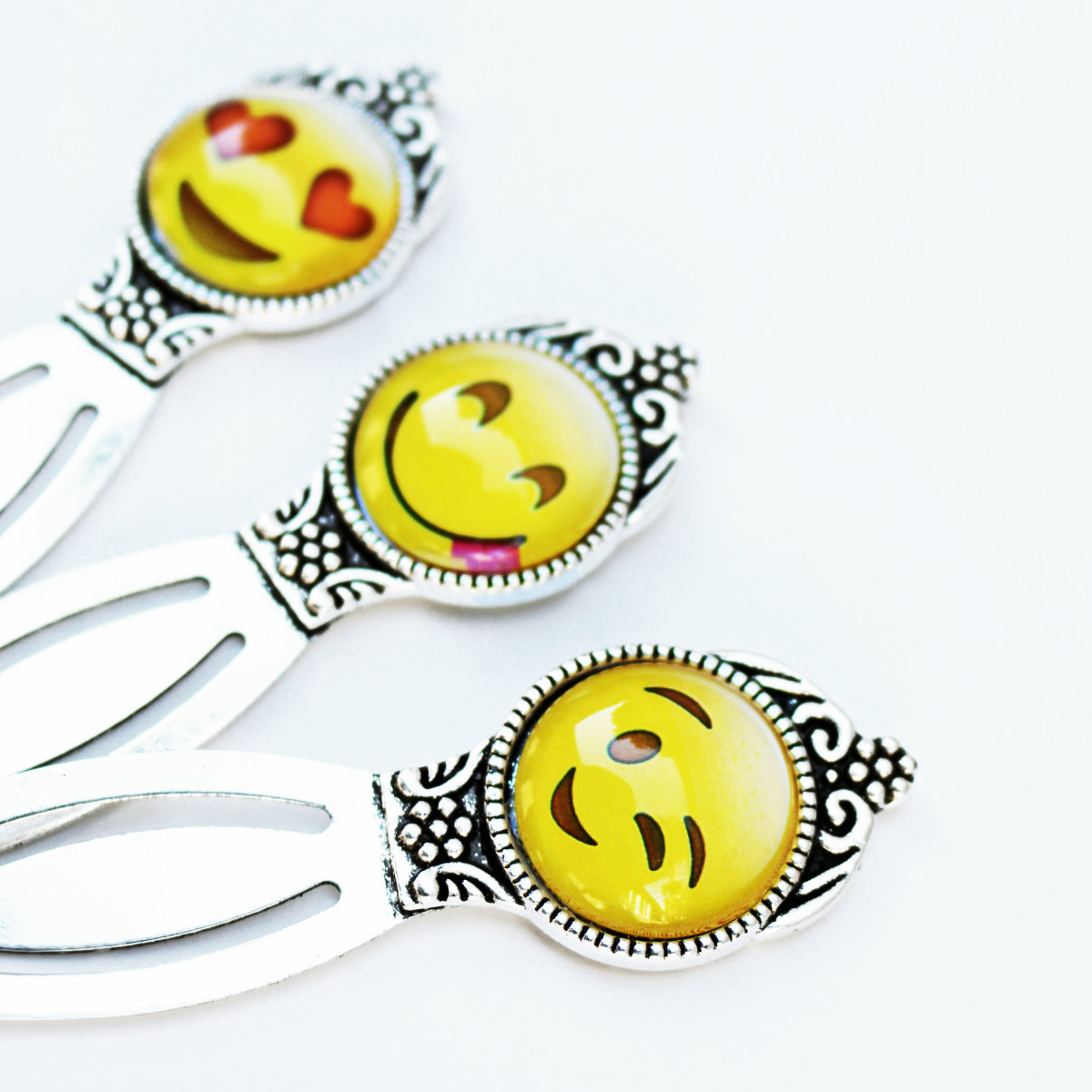 Emoji motivating readers bookmark